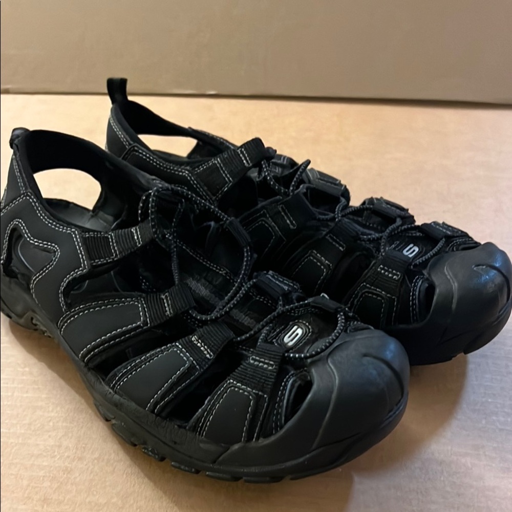 Skechers Black Sport Sandals with Rubber Toe Cap and Bungee Lacing